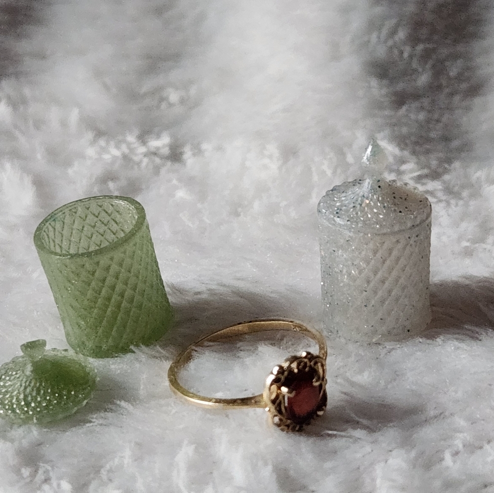 1 in. Tall Miniature Jar with lid